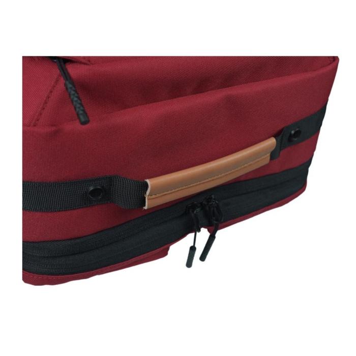 Mochila Brocs Pro, para notebook de 15.6?, Color rojo, Semi-impermeable, Hecha con poliéster reciclado.