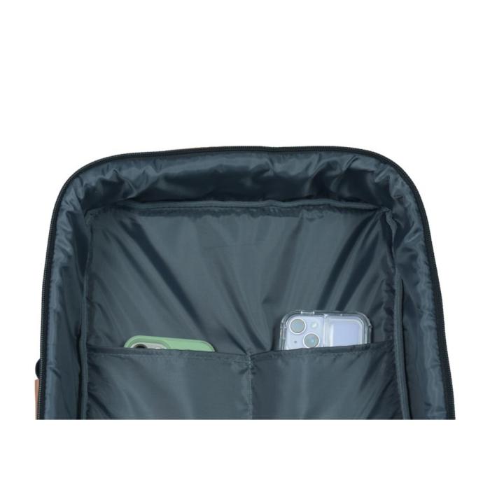 Mochila Brocs Pro, para notebook de 15.6?, Color rojo, Semi-impermeable, Hecha con poliéster reciclado.