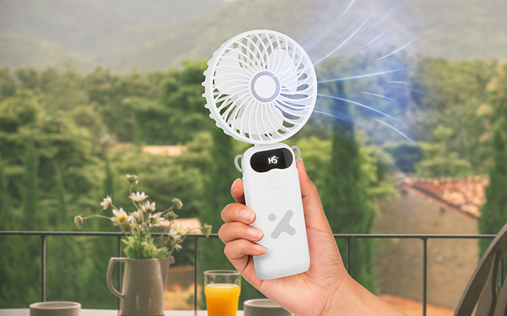 Mini ventilador X-TECH recargable de 6 velocidades - XTA-900