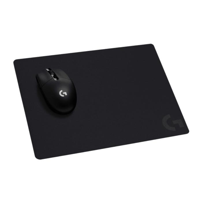 Logitech G G240 Cloth Gaming Mouse Pad, Optimized for Gaming Sensors, Moderate Surface Friction, Non-Slip Mouse Mat, Mac and PC Gaming Accessories, 340 x 280 x 1 mm; - Alfombrilla de ratón - negro