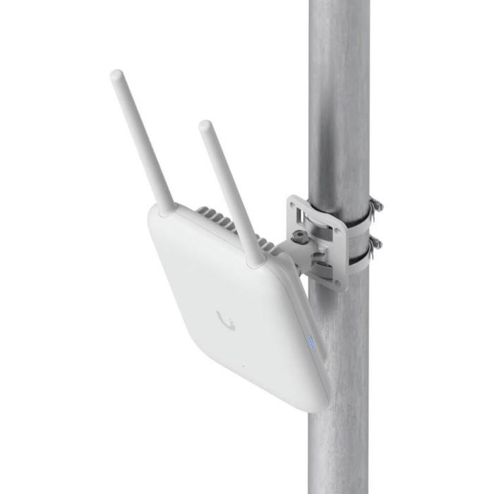 Ubiquiti - Gateway - U7-OutdoorUbiquiti UniFi U7- Wireless access point - Wireless - (PoE) U-POE-at  not included - 802.11be (WiFi 7) 802.11ax (Wi-Fi 6) / IEEE 802.11n / IEEE 802.11ac / IEEE 802.11b / IEEE 802.11a / IEEE 802.11g