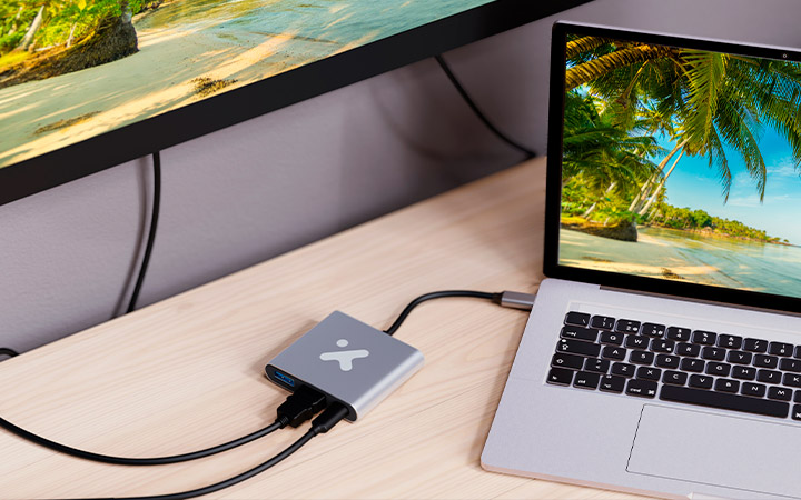 Xtech - Video adapter - USB Type C - HDMI (f) Type C(f) USB 3.0(f) - Aluminum - 3 in one XTC-566